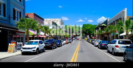 Historic Mount Mt. Dora Florida downtown Donnelly Street signs businesses directions Stock Photo