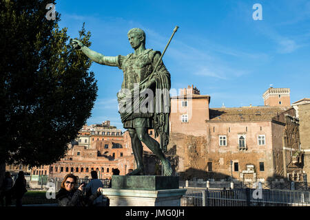 ITALY, LAZIO, ROME, FORI IMPERIALI, BRONZE STATUE OF THE ROMAN EMPEROR AUGUSTUS Stock Photo