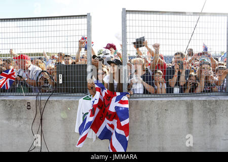 Budapest, Hungary. 27th July, 2017. Motorsports: FIA Formula One World Championship 2017, Grand Prix of Hungary, Fans Credit: dpa/Alamy Live News Stock Photo