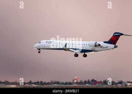 Richmond, British Columbia, Canada. 6th Mar, 2017. A Delta Connection (SkyWest Airlines) Bombardier CRJ-701 regional airliner (N763SK) landing at Vancouver International Airport. SkyWest Airlines operates the regional jet under contract to Delta Air Lines. Credit: Bayne Stanley/ZUMA Wire/Alamy Live News Stock Photo
