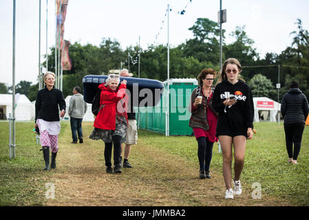WOMAD Festival, Charlton Park, Wiltshire, UK. 28th July, 2017. Early morning scenes on the first full day of WOMAD Festival; World of Music, Arts and Dance. It's a bright start to the day, but the weather's forecast to be raining later today. Credit: Francesca Moore/Alamy Live News Stock Photo
