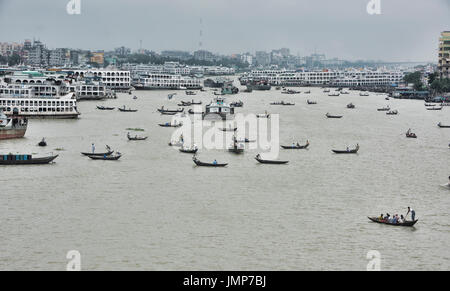 View of the Buriganga River, Dhaka, Bangladesh Stock Photo