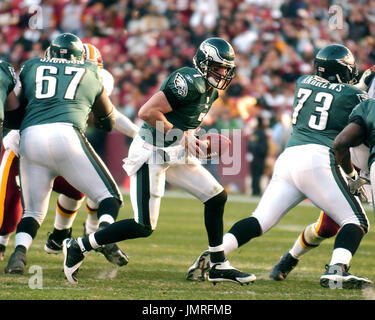 Philadelphia Eagles quarterback Jeff Garcia throws against the Tennessee  Titans in the third quarter Sunday, Nov. 19, 2006, in Philadelphia. Garcia  was 26-for-48 for 189 yards and one touchdown after replacing Donovan