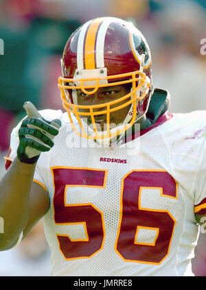 The Washington Redskins LaVar Arrington (56) comes in to make the tackle on  Kevan Barlow (32) of the San Francisco 49ers in the third quarter on  October 23, 2005 in a game