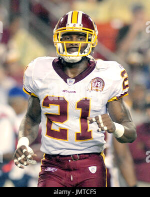 Sean Taylor (36) of the Washington Redskins celebrates a first quarter  interception against the Cincinnati Bengals on November 14, 2004 at Fed Ex  Field in Landover, MD. (UPI Photo/Mark Goldman Stock Photo - Alamy