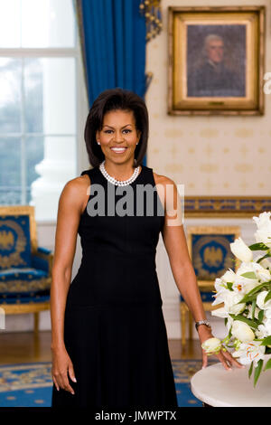 Official portrait of First Lady Michelle Obama (1964-). An American ...