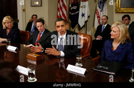Washington, DC - March 16, 2009 -- United States President Barack Obama meets in the Roosevelt Room of the White House with members of Congress and small business leaders regarding the $375 billion Congress will be funneling to small business, Monday, March 16, 2009. Flanking the president are Treasury Secretary Timothy Geithner (left) and Cynthia Blankenship, co-founder of Bank of the West (right). At far left is Sen. Mary Landrieu. (D-LA)..Credit: Martin H. Simon / Pool via CNP