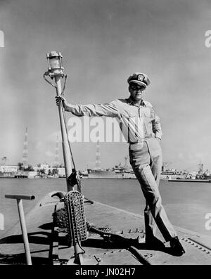 Tony Curtis, on-set of the Film, 'Operation Petticoat', Universal Pictures, 1959 Stock Photo