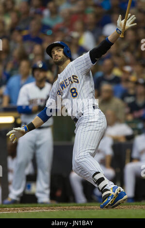 Milwaukee, WI, USA. 28th July, 2017. Milwaukee Brewers left fielder Ryan Braun #8 in action during the Major League Baseball game between the Milwaukee Brewers and the Chicago Cubs at Miller Park in Milwaukee, WI. John Fisher/CSM/Alamy Live News Stock Photo