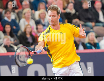 Hamburg, Germany. 29th July, 2017. Germany's Florian Mayer plays against Germany's P. Kohlschreiber during the men's single semi-final match at the Tennis ATP-Tour German Open in Hamburg, Germany, 29 July 2017. Photo: Daniel Bockwoldt/dpa/Alamy Live News Stock Photo