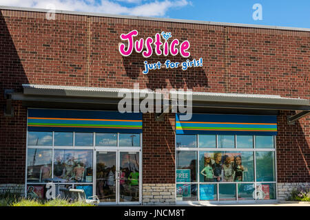 Indianapolis - Circa July 2017: Justice Just for Girls! Retail Strip Mall  Location. Justice branded clothing stores are owned by Ascena Retail Group  Stock Photo - Alamy