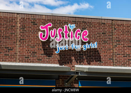 Indianapolis Circa July 2017 Justice Just for Girls Retail Strip Mall