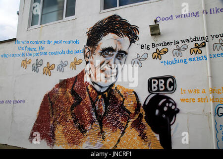 George Orwell mural picture Southwold, Suffolk, England, UK by Charles Uzzell Edwards Stock Photo