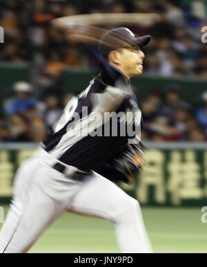 Mariners' Iwakuma slowly making his way back to the mound