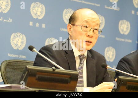 UN, New York, USA. 31st July, 2017. China's Ambassador Liu Jieyi told reporters the USA should negotiate with North Korea, confirmed US has not requested a UN Security Council meeting. Credit: Matthew Russell Lee/Alamy Live News Stock Photo