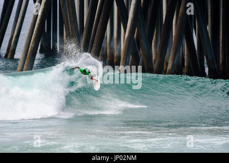 Huntington Beach, USA. 31 July, 2017. Vasco Ribeiro (PRT)  competes in round 2 of competition at the 2017 VANS US Open of Surfing. Credit: Benjamin Ginsberg/Alamy Live News. Stock Photo