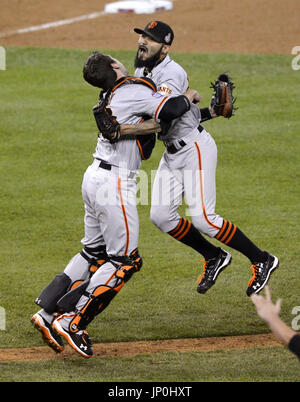 Giants, A's prepare for Bay Bridge Series, with Sergio Romo warming up