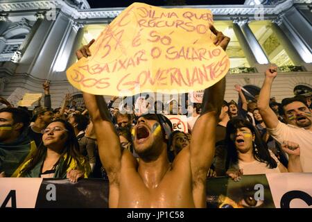 RIO DE JANEIRO, Brazil - People stage a demonstration in Rio de Janeiro on June 24, 2013. Protests triggered by transport fare hikes spread with participants showing their opposition to such issues as corruption and the amount spent on the 2014 FIFA World Cup. (Kyodo)