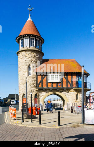 South Toll House on Marine Drive, Scarborough Stock Photo