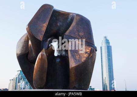 England, London, Westminster, Henry Moore Bronze Sculpture titled 'Locking Piece' Stock Photo
