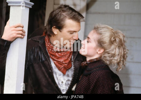 SILVERADO 1985 Columbia Pictures film with Kevin Costner and Amanda Wyss Stock Photo