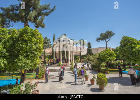 Iran, Shiraz City, Aramgah-e Hafez Mausoleum and gardens Stock Photo