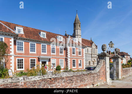 England, Wiltshire, Salisbury, Cathedral Close, Sarum College Stock Photo