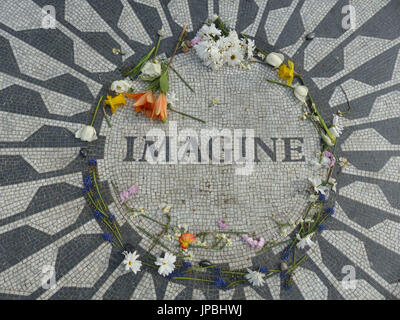 John Lennon Memorial at Strawberry Fields, Central Pak, NY Stock Photo