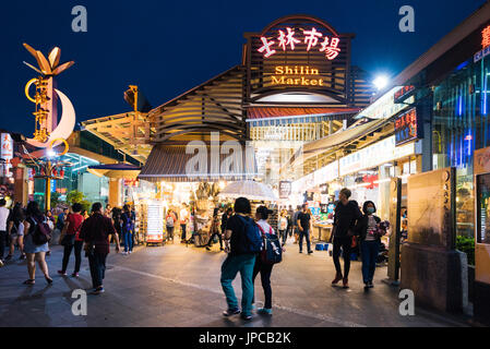 Taipei, Taiwan - April 6, 2017: The entrance of The Shilin Night Market in Taipei, Taiwan. Stock Photo