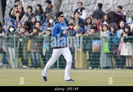 Baseball: Nippon Ham introduces yellow jersey Nippon Ham Fighters