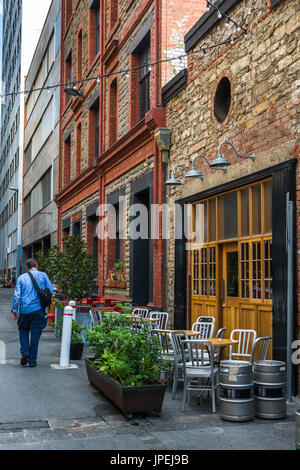 Bars and restaurants on Peel Street at dusk, Central, Hong Kong Island ...