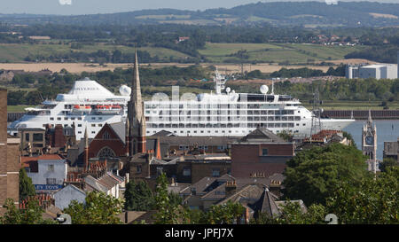 Gravesend, Kent, United Kingdom. 1st August, 2017. Silversea's cruise ship Silver Wind pictured sailing past sunny Gravesend in Kent today as she left London after a one day visit. Rob Powell/Alamy Live News Stock Photo