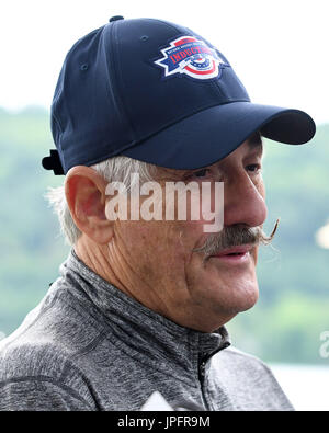 Former San Diego Padres pitcher Rollie Fingers participates in the  old-timers game at the 1992 MLB All-Star game -- Please credit photographer  Kirk Schlea Stock Photo - Alamy