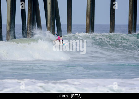 Huntington Beach, USA. 01 August, 2017. Johanne Defay (FRA) competes in the early rounds of the Women's 2017 VANS US Open of Surfing, on Tuesday, 01 August, 2017. Credit: Benjamin Ginsberg/Alamy Live News. Stock Photo