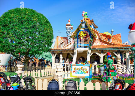 CHIBA, JAPAN: Tourist visiting Goofy's Paint & Play House at Toontown of Tokyo Disneyland Stock Photo