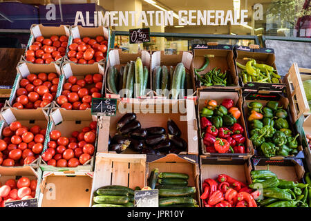 Alimentation Generale grocery store selling all the ingredients for a great Ratatouille Stock Photo