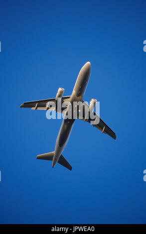 generic Airbus A320-200 climbing enroute with flaps deployed Stock Photo