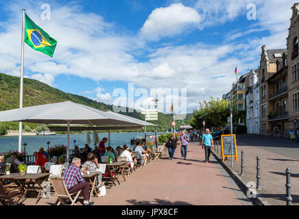 Cafe on the riverfront promenade in Boppard on the River Rhine, Rhineland-Palatinate, Germany Stock Photo