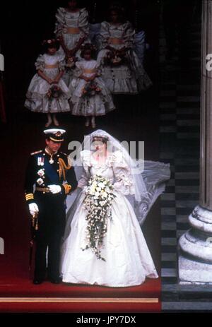 August 31, 2017 marks 20 years since Princess Diana's death. Diana Princess of Wales died from serious injuries in the early hours of August 31st 1997 after a car crash in Paris. Pictured: July 29, 1981 - Princess Diana and Prince Charles Wedding Day. Credit: Globe Photos/ZUMAPRESS.com/Alamy Live News Stock Photo