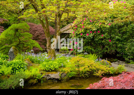 Butchart Gardens at night, Victoria's lush Butchart Gardens…