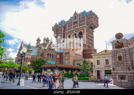 CHIBA, JAPAN: Tower of Terror attraction in Tokyo Disneysea located in Urayasu, Chiba, Japan Stock Photo