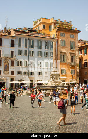 Extreme heat warnings issued in Italy as temperatures pass 40C Stock Photo