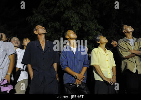 10.08.2012, Pyongyang, North Korea, Asia - North Koreans enjoy watching the many attractions at the Kaeson Youth Park in Pyongyang. Stock Photo