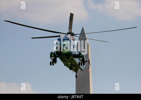 Washington, USA. 4th Aug, 2017. The U.S. Marine helicopter that carries the President as Marine One arrives at the White House, Friday, August 4, 2017. Credit: Michael Candelori/Alamy Live News Stock Photo