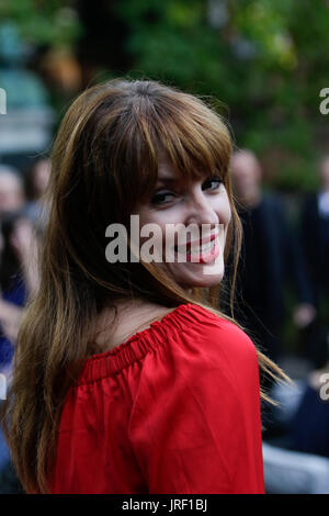 Worms, Germany. 4th August 2017. German actress and singer Ina Paule Klink poses for the cameras. Actors, politicians and other VIPs attended the opening night of the 2017 Nibelung Festival in Worms. The play in the 16. Season of the festival is called ‘Glow - Siegfried of Arabia’ from Albert Ostermaier. Credit: Michael Debets/Alamy Live News Stock Photo