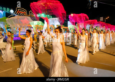 HAI DUONG, VIETNAM, APRIL, 30: Unidentified people participate in Carnaval Halong on april, 30, 2014 in Halong, Quang Ninh. This is the opening activi Stock Photo