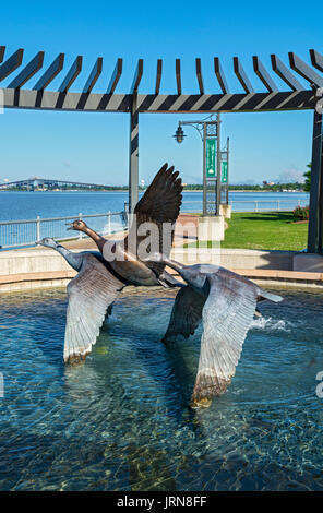 Louisiana, Calcasieu Parish, Lake Charles, Lakefront Promenade, Louisiana Landing Fountain, bronze geese sculpture by Swedish artist Kent Ullberg Stock Photo
