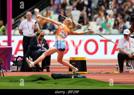 London, UK. 6th August, 2017. Anouk VETTER of the Netherlands competing in the Heptathlon Javelin throw at the 2017, IAAF World Championships, Queen Elizabeth Olympic Park, Stratford, London, UK. Credit: Simon Balson/Alamy Live News