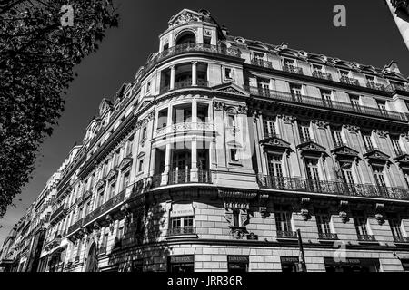 Beautiful mansions in the city of Paris - PARIS / FRANCE - SEPTEMBER 24, 2017 Stock Photo