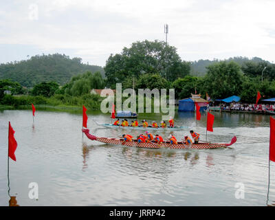 HAI DUONG, VIETNAM, March 2: People race the traditional boat on lake on March 2, 2013 in Kiep Bac – Con Son festival, Chi Linh, Hai Duong, Vietnam. K Stock Photo